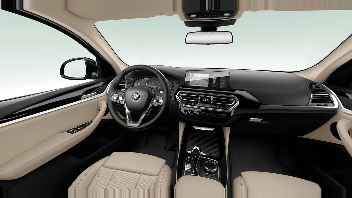 BMW X4 xDrive20d xLine en renting en Madrid — Delantera