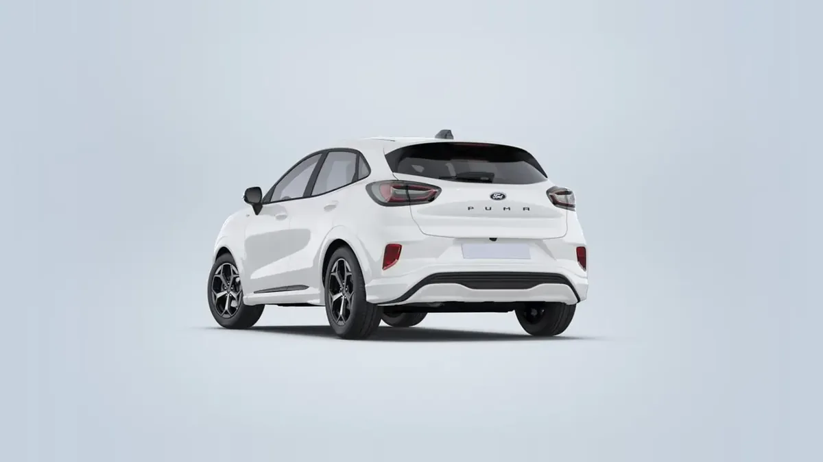 Ford Puma Titanium Ecoboost MHEV 125CV II en renting en Madrid — Trasera