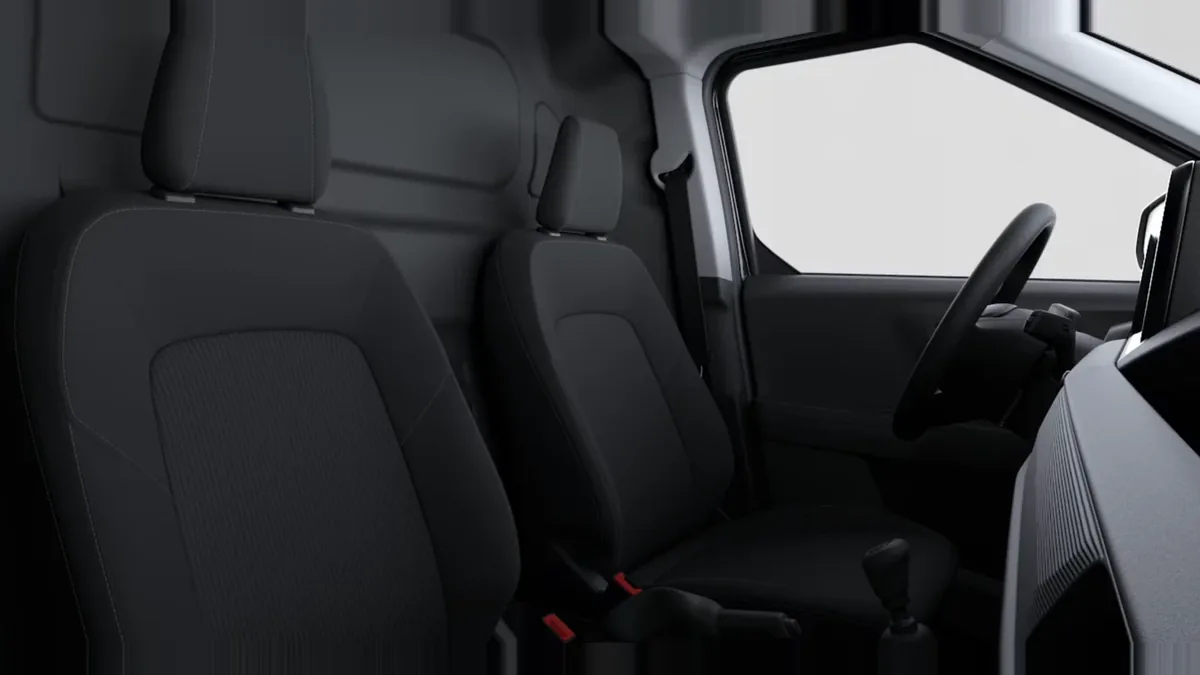 Ford TRANSIT COURIER VAN DIESEL 1.5  100 CV en renting en Madrid — vista 6
