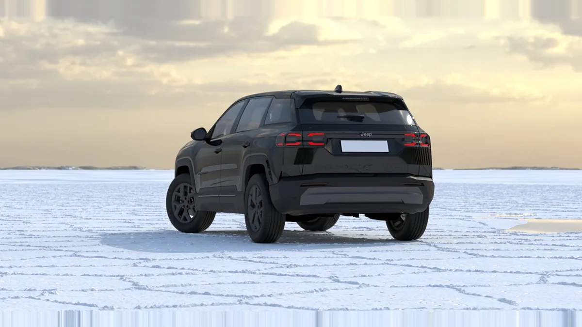 Jeep Compass 1.2 MHEV Altitude 145CV en renting en Madrid — Trasera
