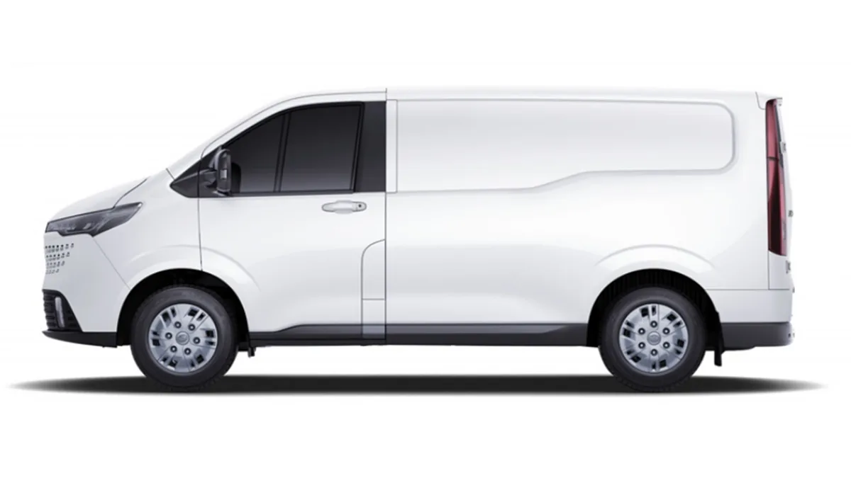 Maxus Deliver 7 Furgón 2.0D L2H1 150 (MERCANCÍAS TERCEROS) en renting en Madrid — Trasera