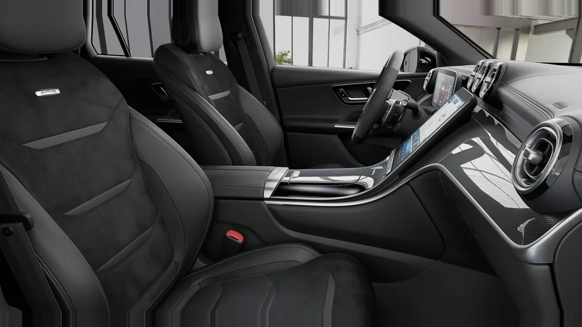 Mercedes-AMG GLC Coupé 63 S E Performance en renting en Madrid — Interior