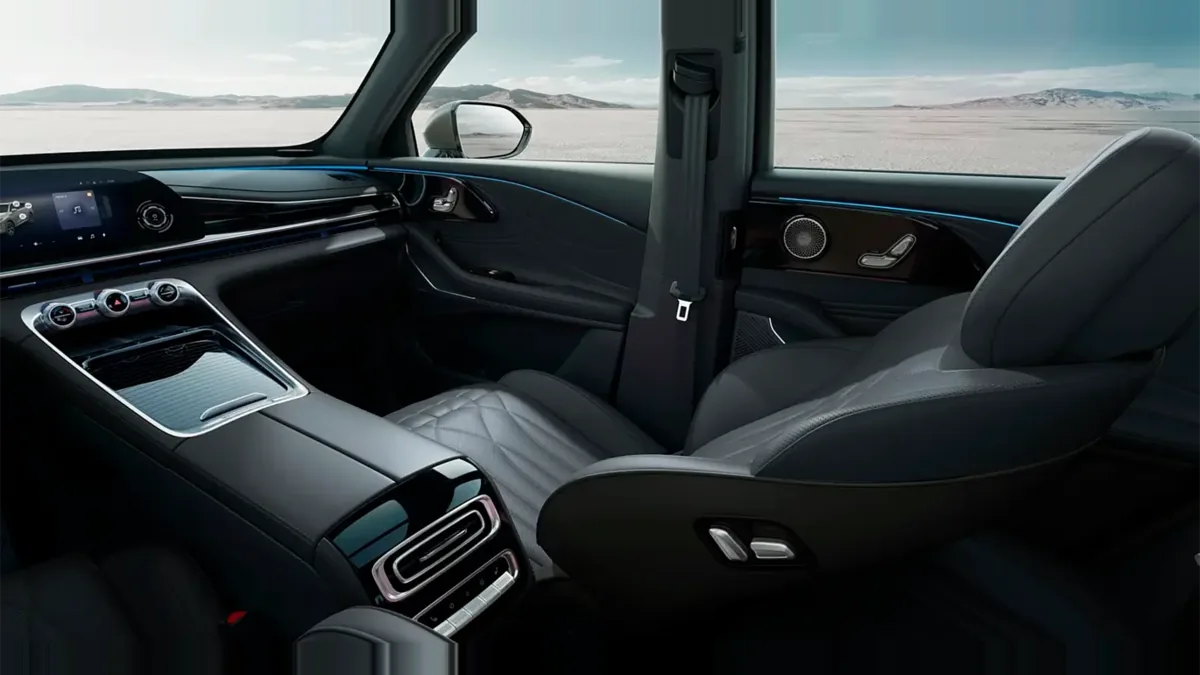 Omoda 9 SHS Premium 1.5 TGDI 3DHT 395kW (537CV) AWD en renting en Madrid — Interior