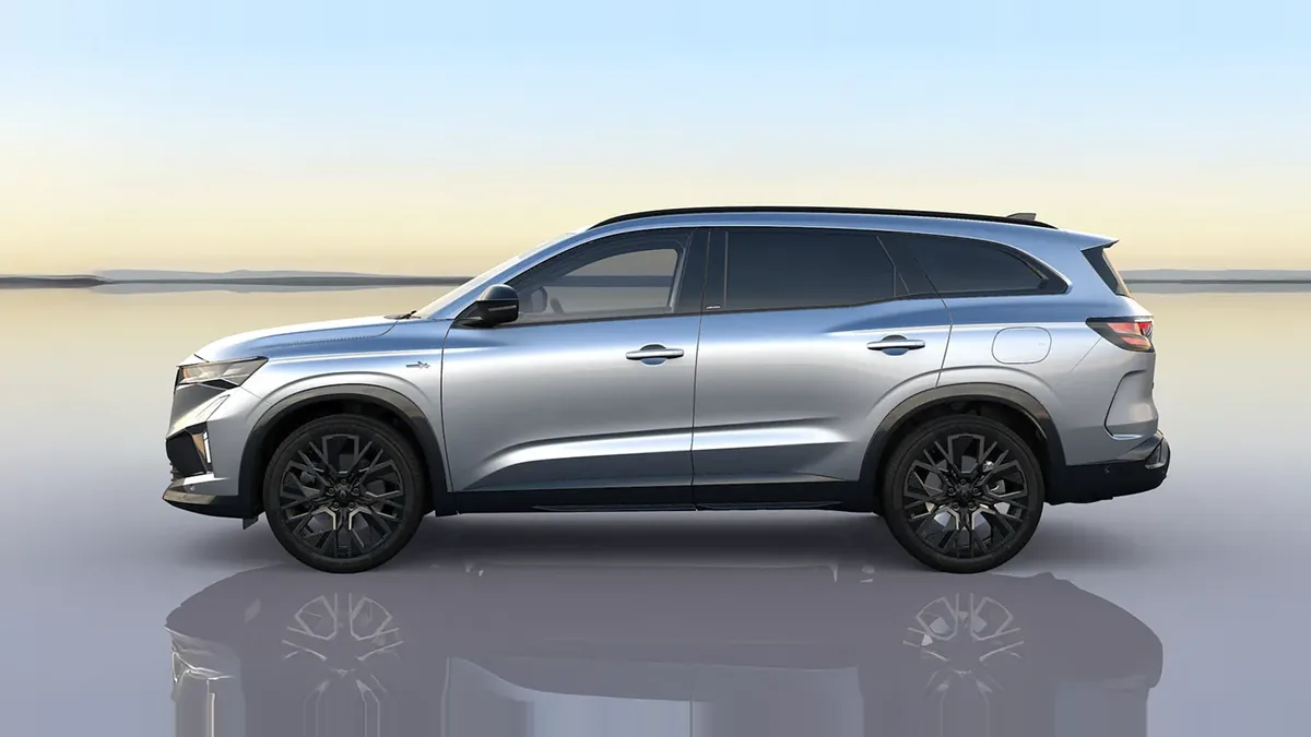 Renault Espace Espirit Alpine Full Hybrid E-Tech 146kW 7p en renting en Madrid — Lateral