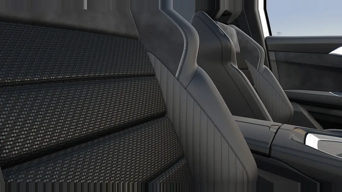 Renault Espace Espirit Alpine Full Hybrid E-Tech 146kW 7p en renting en Madrid — vista 7