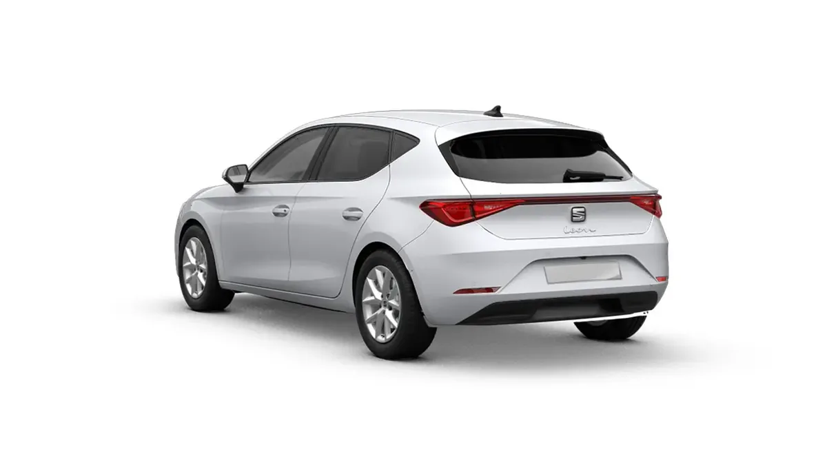 SEAT León 1.5 eTSI (115CV) DSG Style XL en renting en Madrid — Delantera
