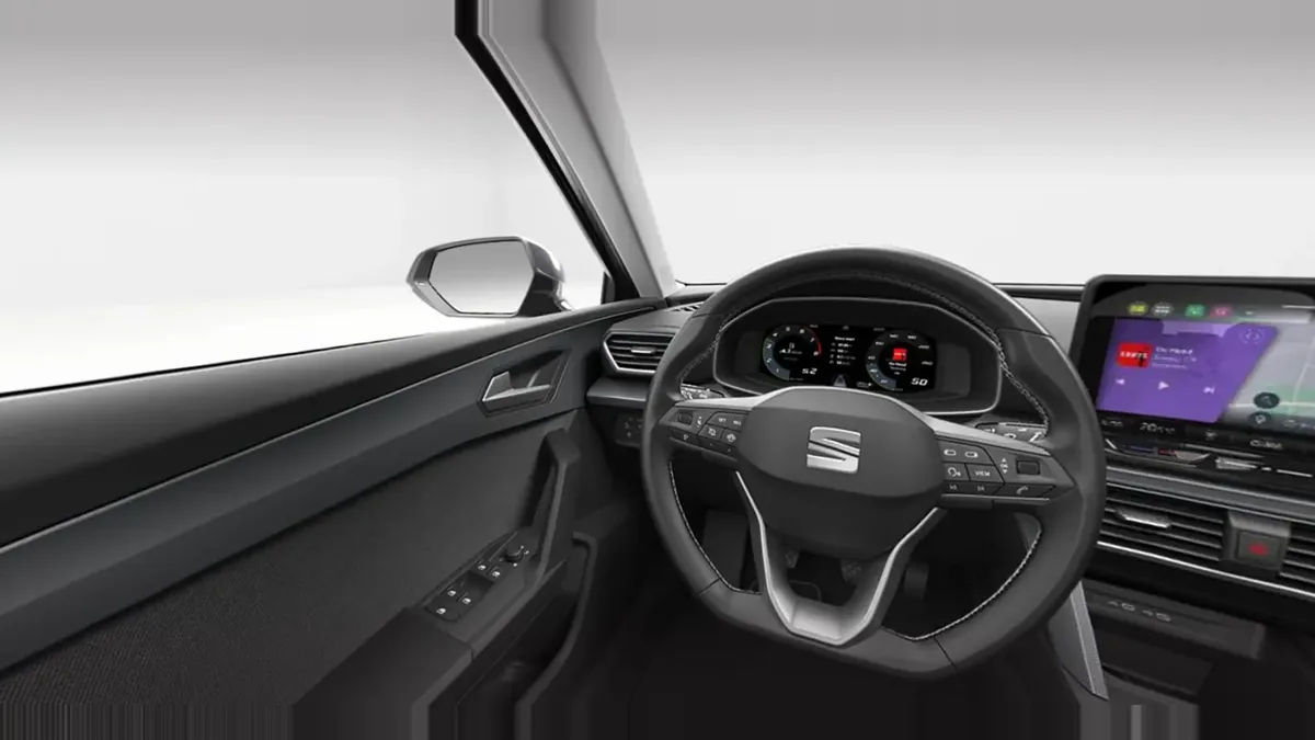 SEAT León 2.0 TDI Style XL Fleet Pack en renting en Madrid — Trasera
