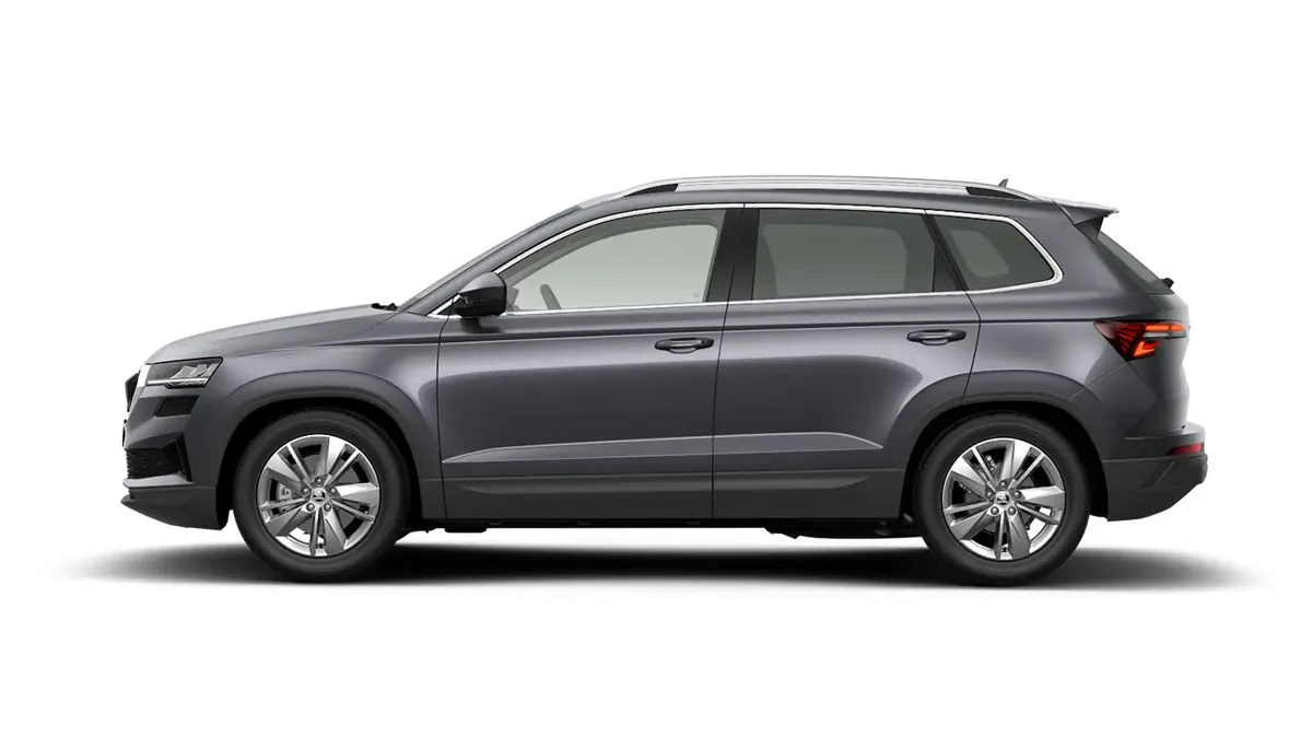 Škoda Karoq Selection 2.0 TDI DSG en renting en Madrid — Delantera