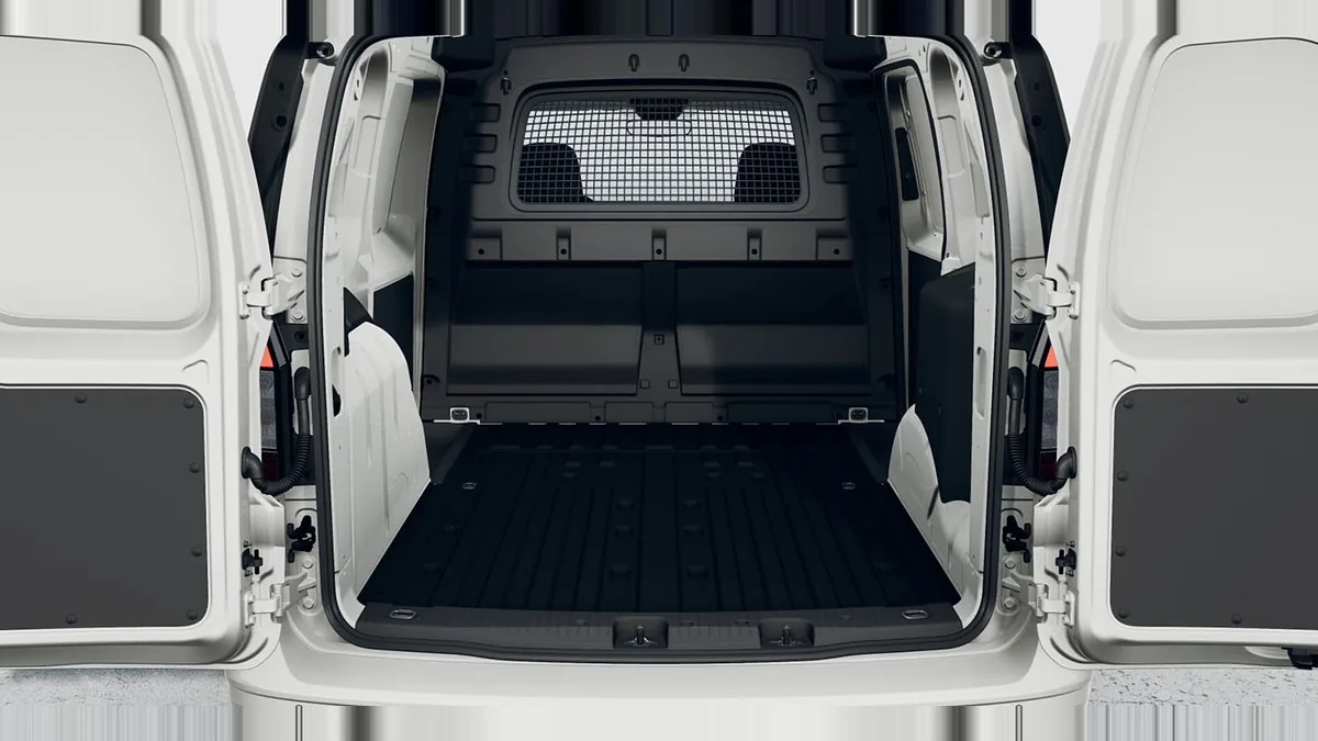 Volkswagen Caddy Cargo PHEV 1.5 TSI eHybrid en renting en Madrid — Interior