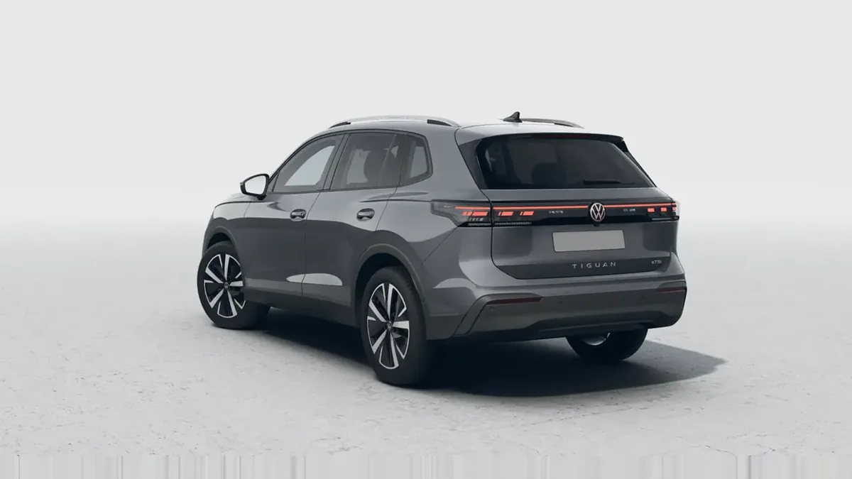 Volkswagen Tiguan "Más" 2.0 TDI DSG en renting en Madrid — vista 6