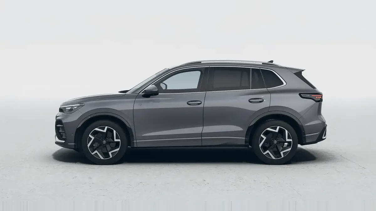 Volkswagen Tiguan R-Line 1.5 eTSI 110kW DSG en renting en Madrid — Delantera